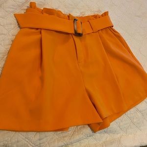 Nine West orange shorts